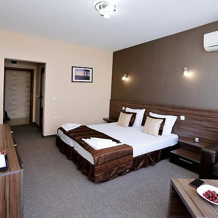 Coral Hotel Pomorie Exterior foto